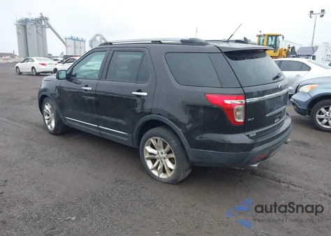 2014 Ford Explorer Xlt z USA, uszkodzony, nr VIN 1FM5K8D8XEGA83963